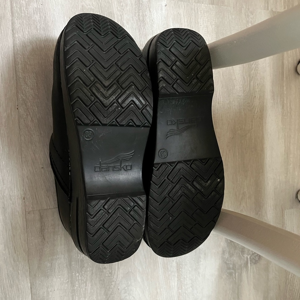 Danska Black work Shoes Clogs size 38 or 7.5
